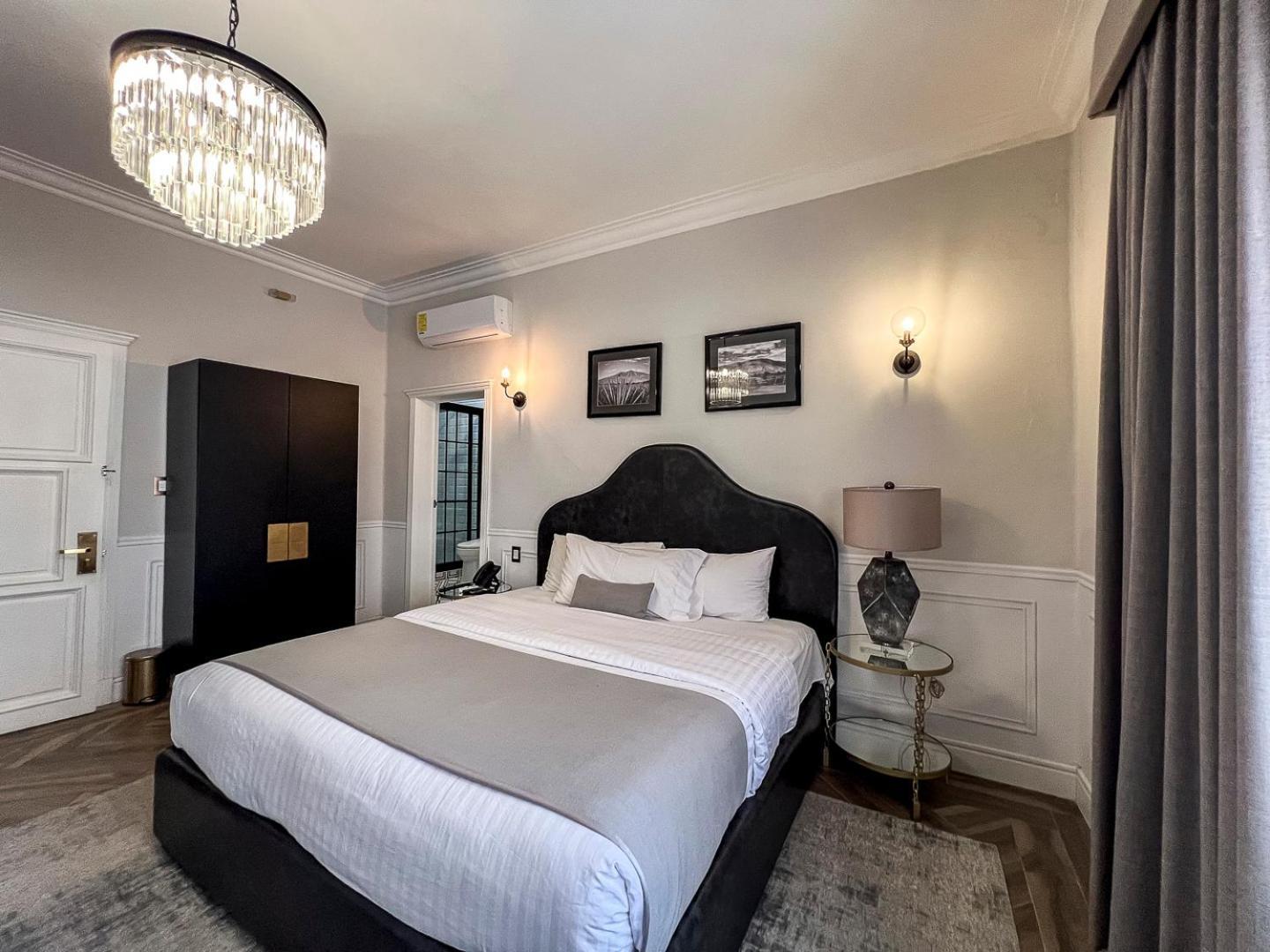 Hotel Mansion E Borbon เลออน ภายนอก รูปภาพ