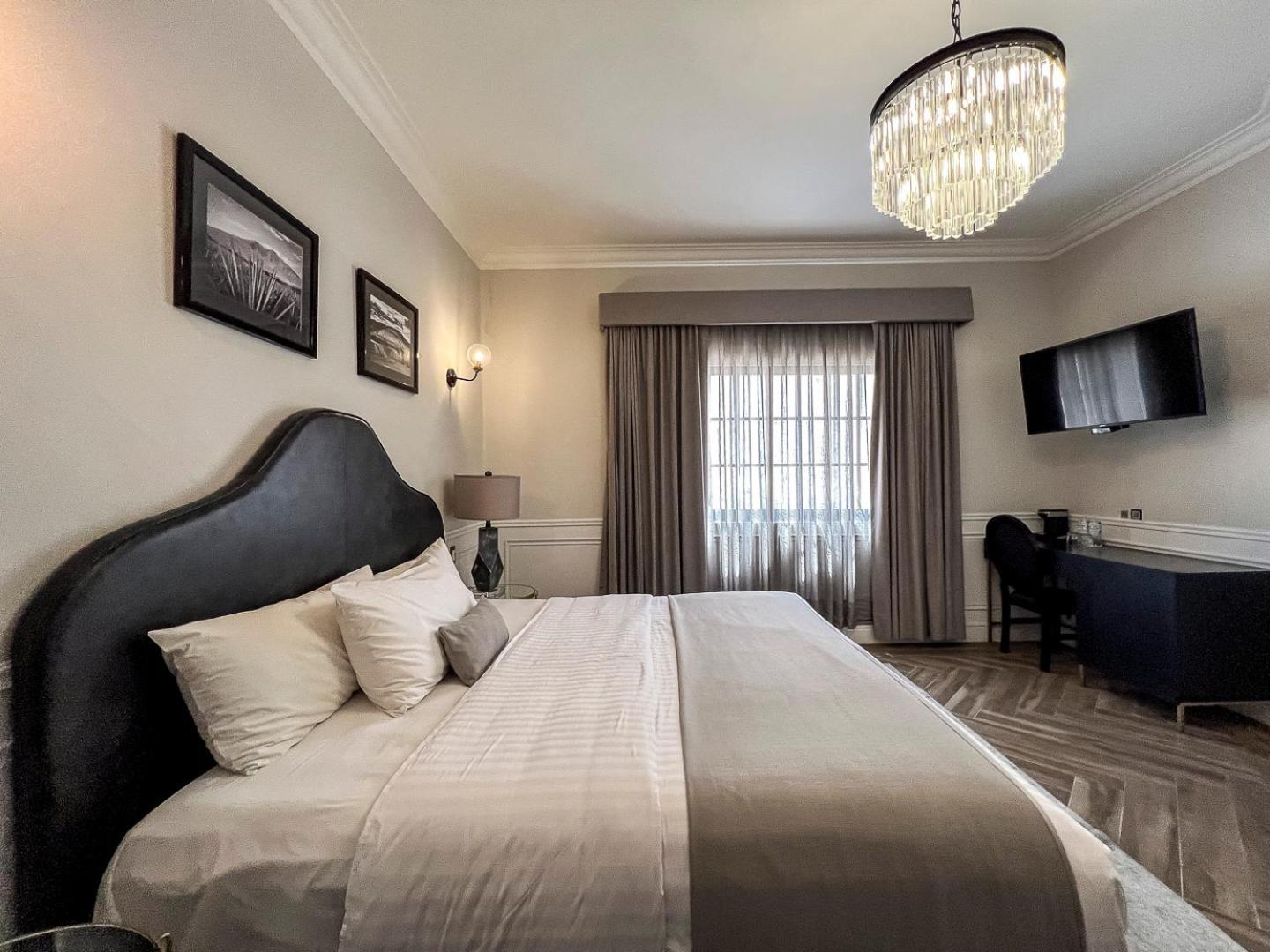 Hotel Mansion E Borbon เลออน ภายนอก รูปภาพ