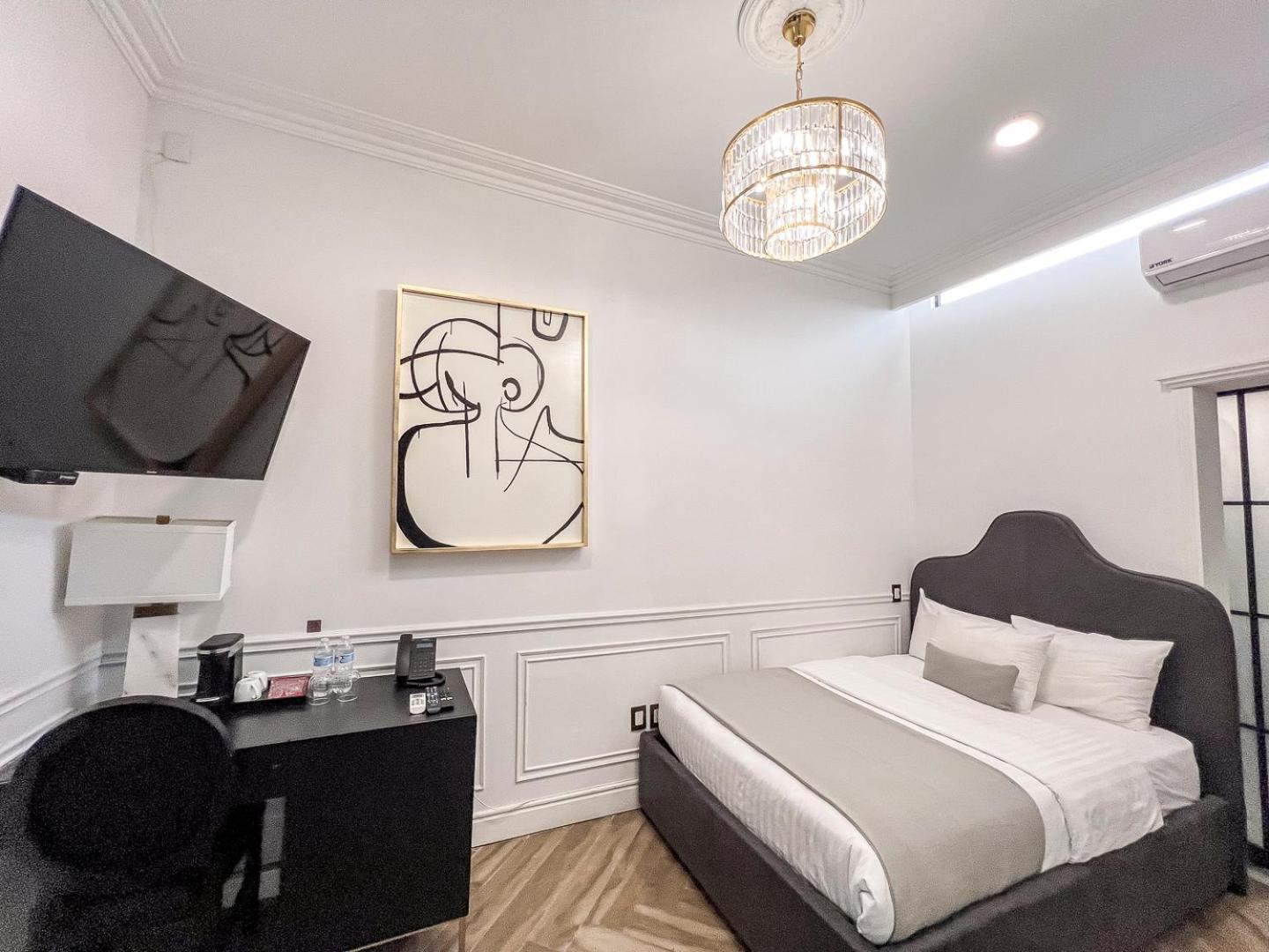 Hotel Mansion E Borbon เลออน ภายนอก รูปภาพ