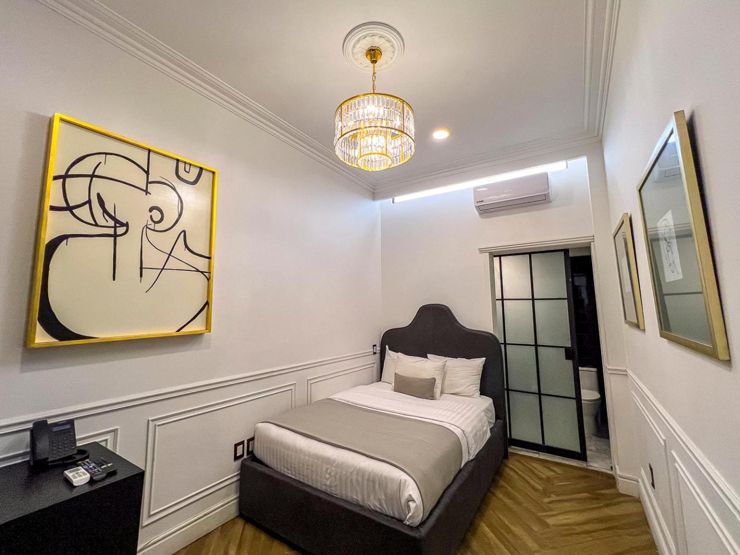 Hotel Mansion E Borbon เลออน ภายนอก รูปภาพ